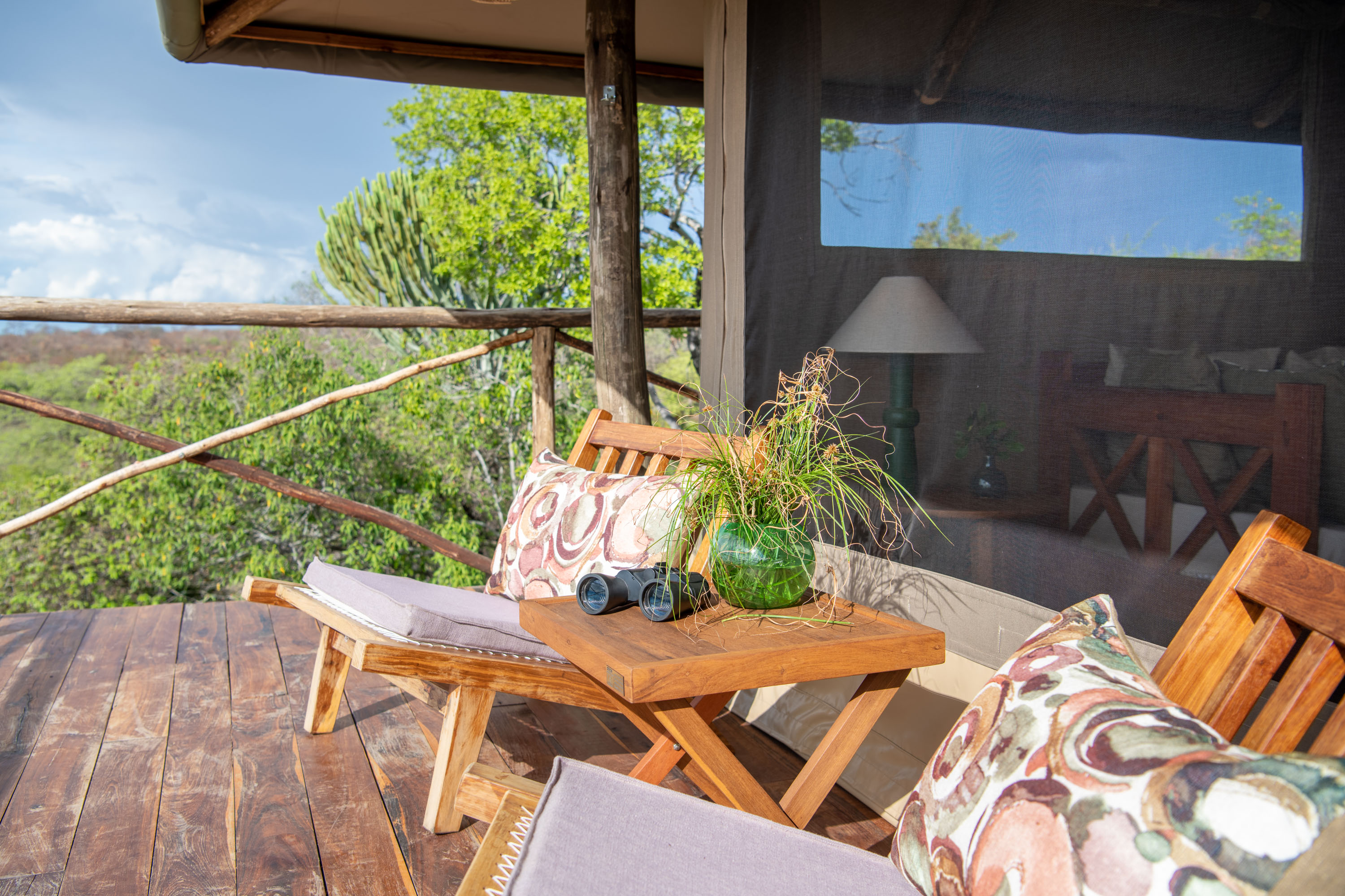 Ormatai Rock thumbnail 6